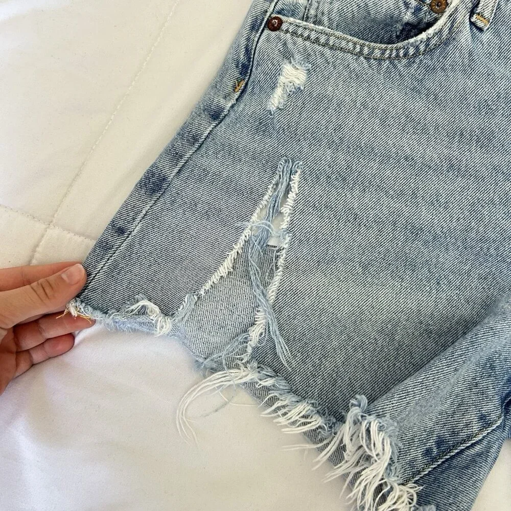 Agolde‎ Long Parker Distressed Denim Shorts Light Wash Button-Fly Womens 24